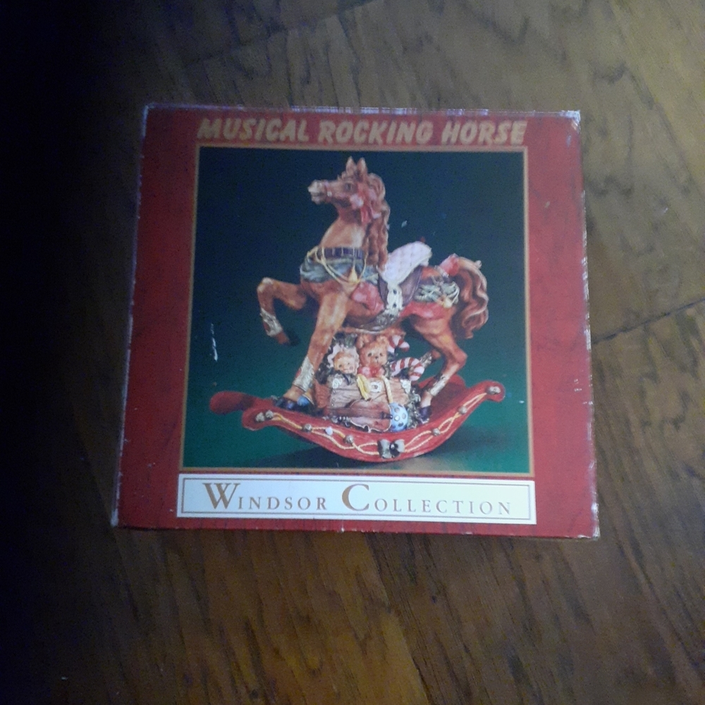 EXQUISITE NEW IN BOX Windsor Collection 9" Musical Rocking Horse.